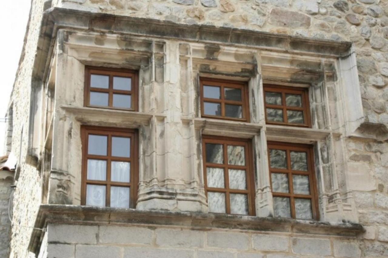 Maison Du Baron - Centre Historique De Ruoms Exterior foto